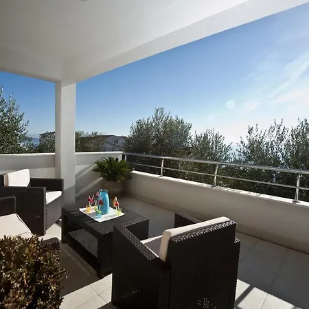 Ingrid Дом отдыха Трогир