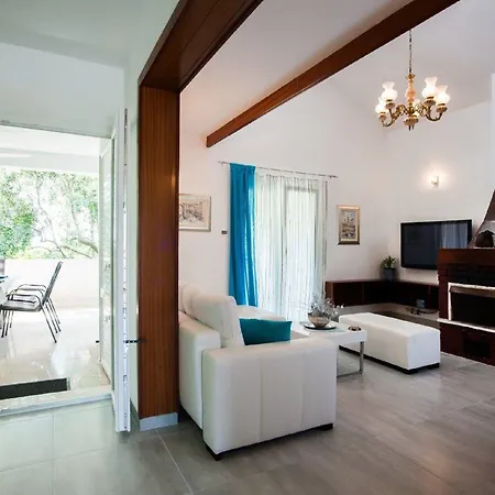 Ingrid Дом отдыха Трогир